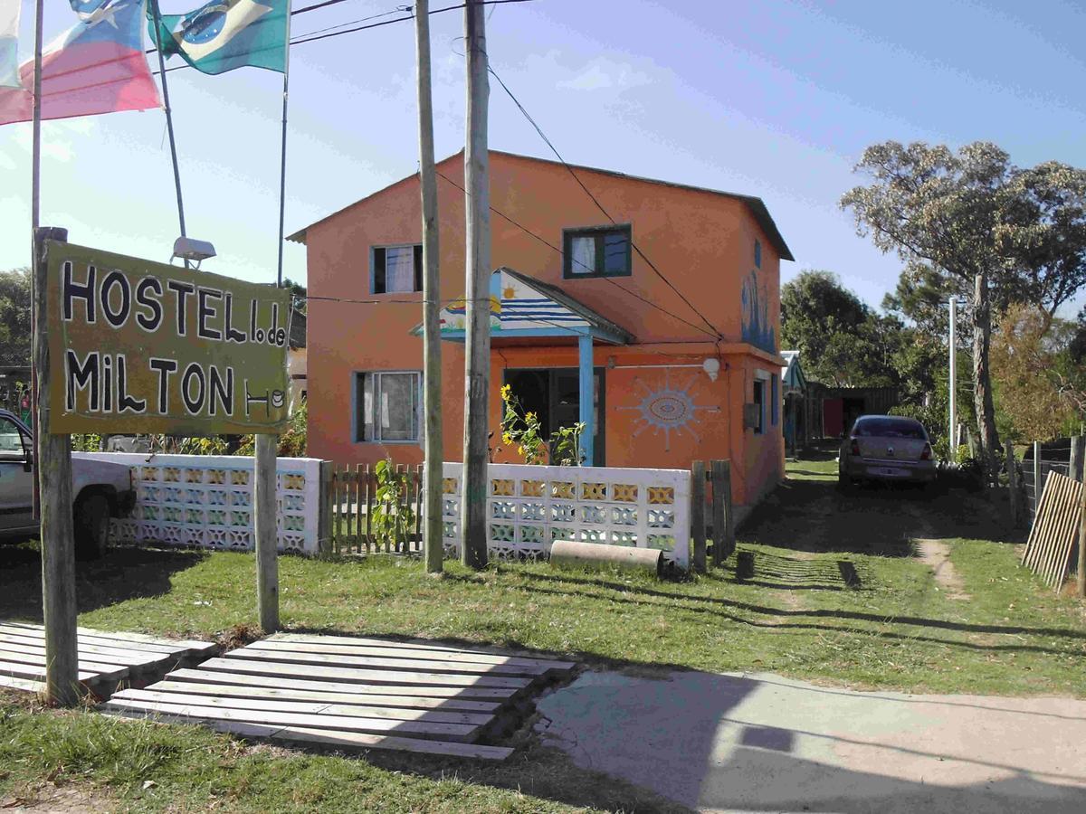Hostel Lo De Milton Barra de Valizas Exterior photo
