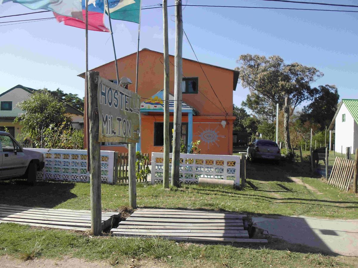 Hostel Lo De Milton Barra de Valizas Exterior photo