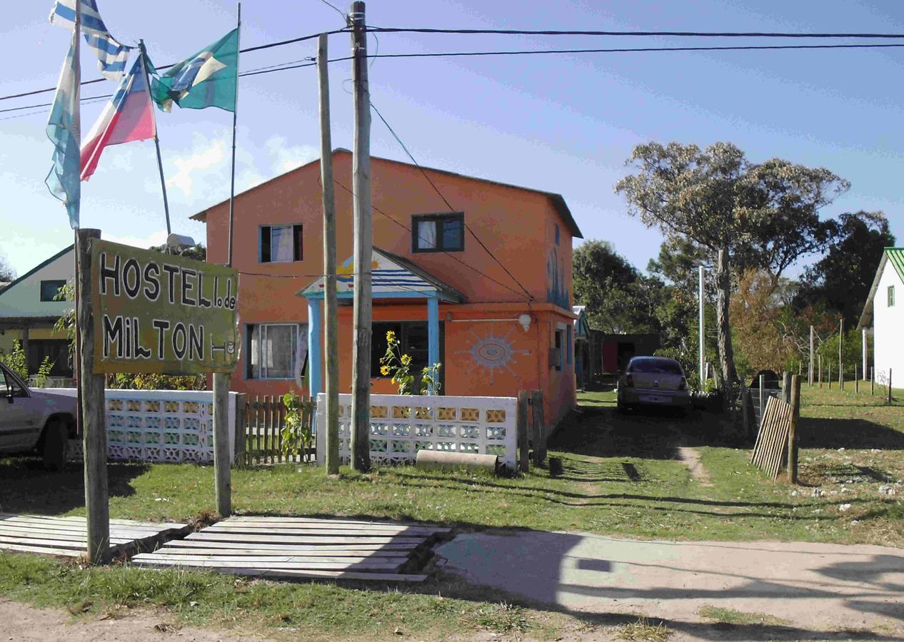 Hostel Lo De Milton Barra de Valizas Exterior photo