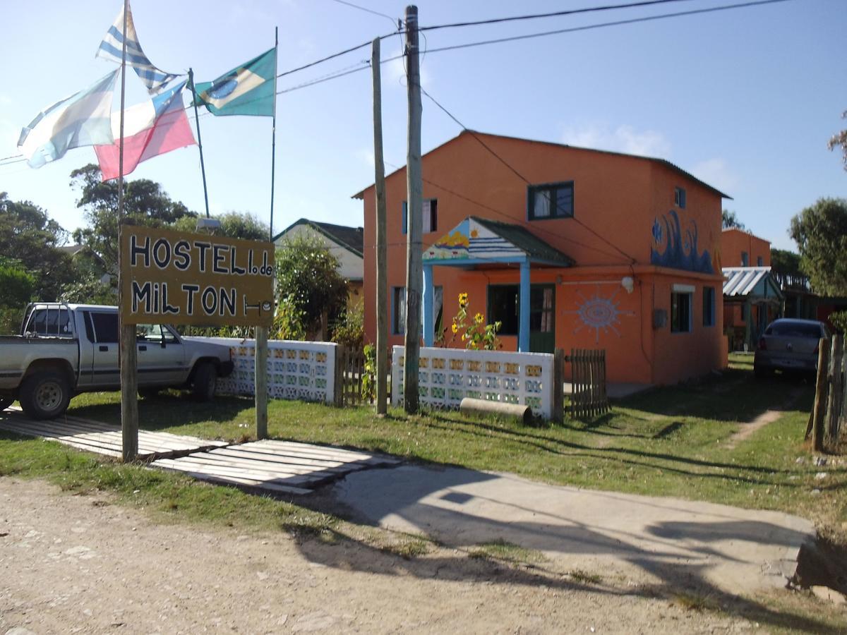 Hostel Lo De Milton Barra de Valizas Exterior photo